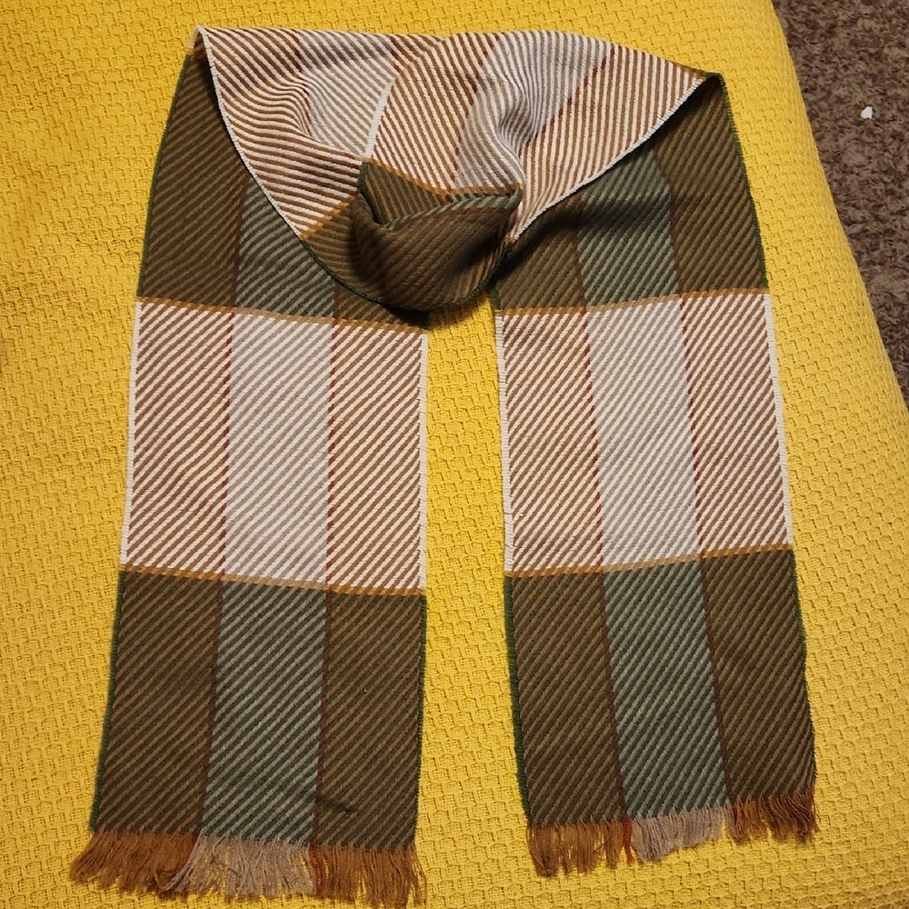 Elegant Green and Brown Checkered Men's Scarf